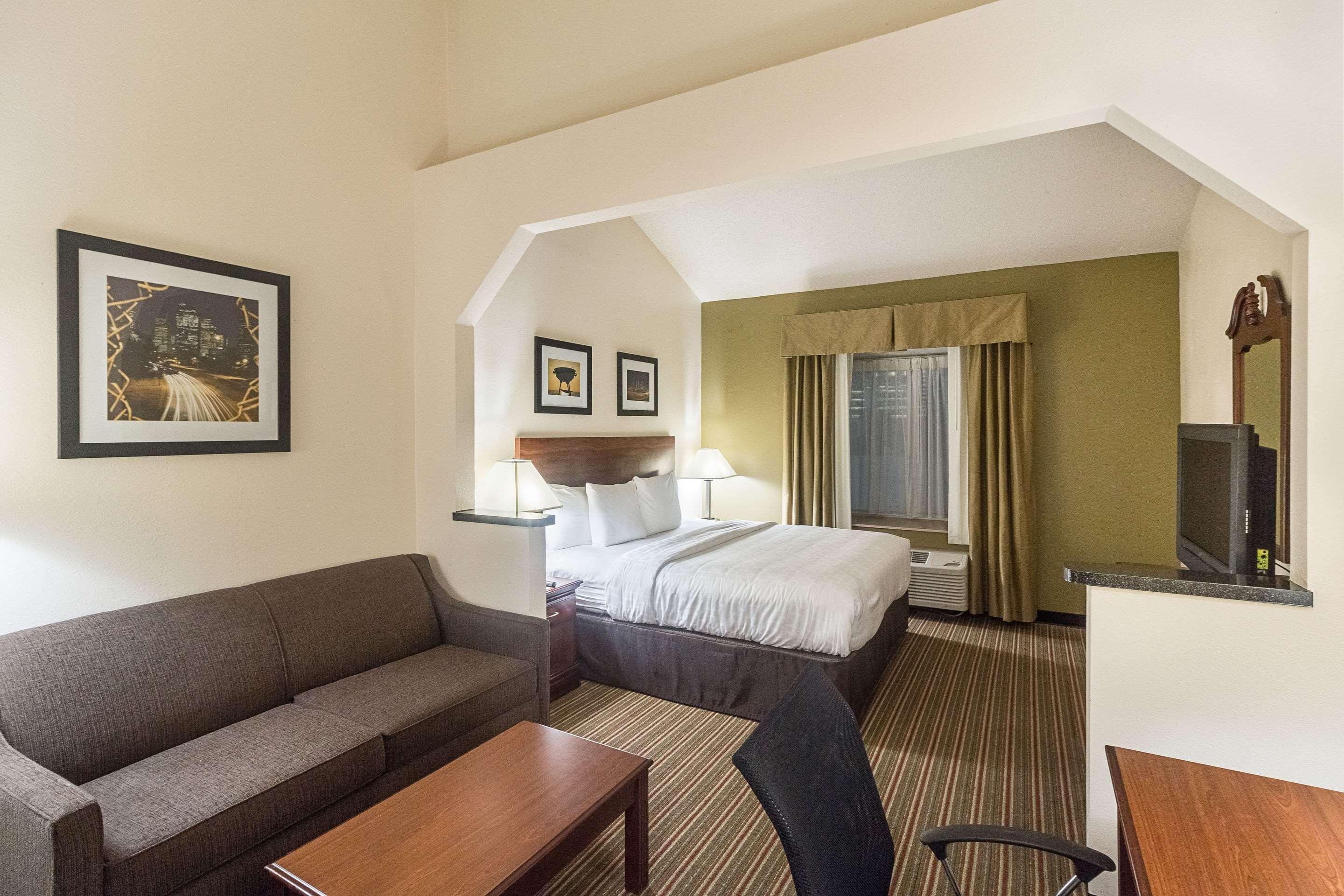 Quality Inn & Suites West Chase Houston Extérieur photo